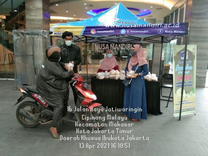 
					Universitas Nusa Mandiri Kampus Jatiwaringin Tetap Berbagi Di Masa Pandemi