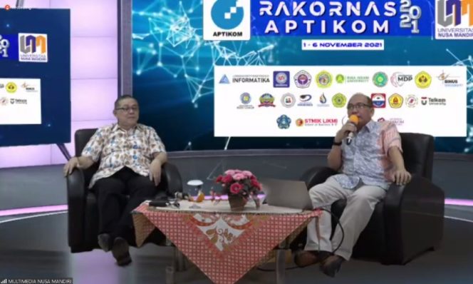 
					Teknologi Informasi dan Komunikasi Sebagai Pemantik Transformasi Digital
