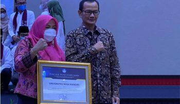 UNM Raih Penghargaan