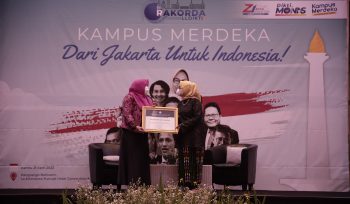 UNM Raih Penghargaan