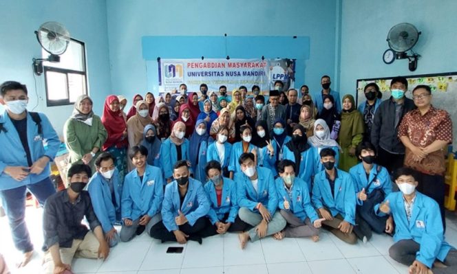 
					Pengabdian Masyarakat Dosen FTI UNM