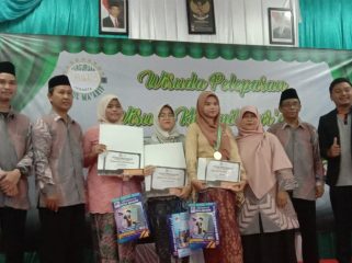 UNM Kampus Damai Berikan Beasiswa Kuliah