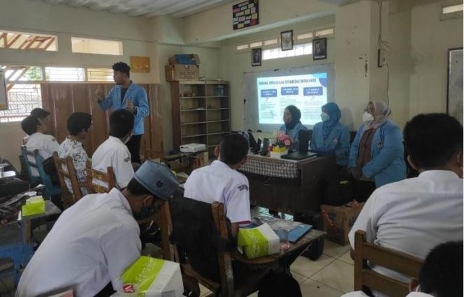 
					KKN Mahasiswa Prodi Sistem Informasi