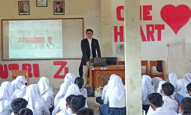 
					Dosen UNM Berbagi Pengetahuan di MPLS