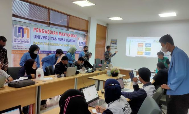 
					Dosen UNM Kampus Digital Bisnis