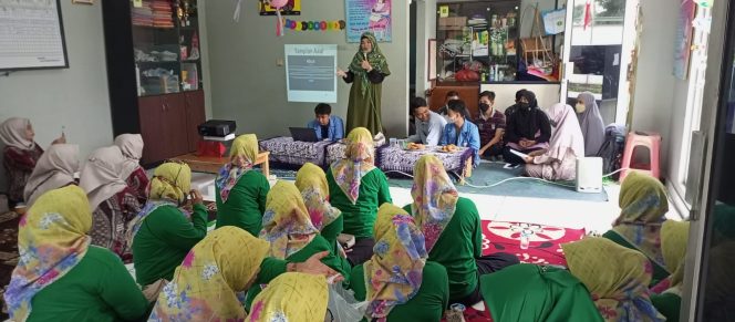 
					Dosen UNM Beri Penyuluhan