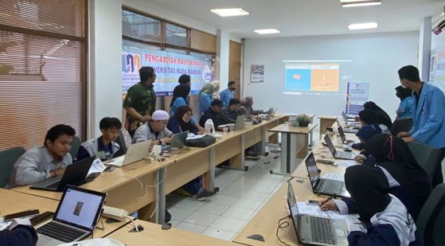 Dosen UNM Kampus Digital Bisnis