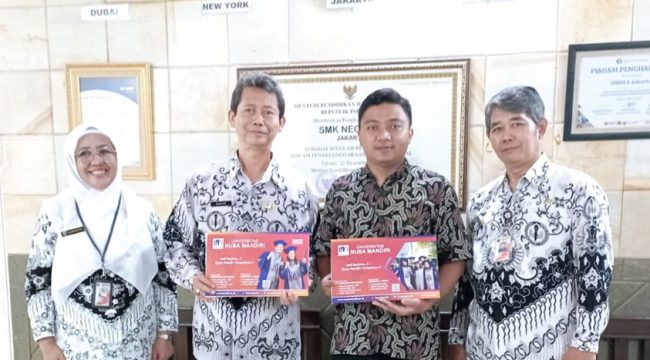 Kampus Digital Bisnis UNM Kampus Damai Teken MoU dengan SMKN 8