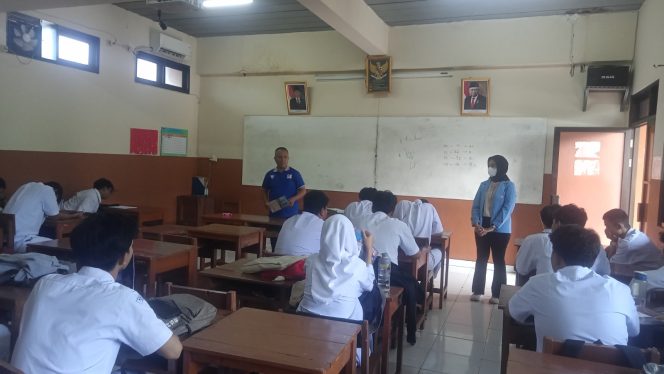 
					Ajak Siswa Lebih Tahu Dunia Kuliah