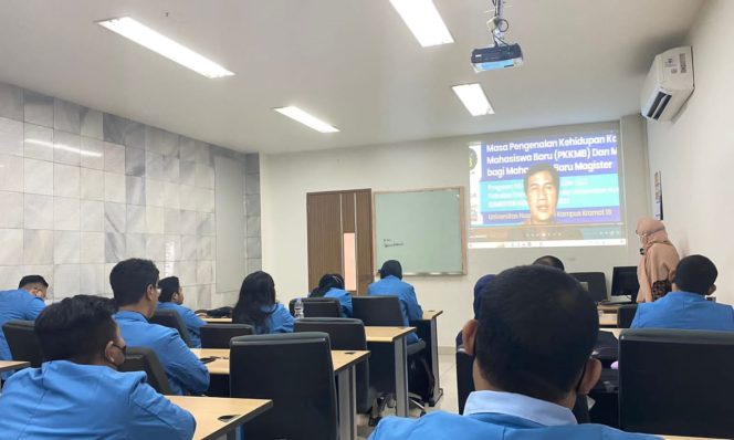 
					Ketua Prodi Ilmu Komputer S2 UNM Beri Pesan Bagi Maba pada Acara PKKMB