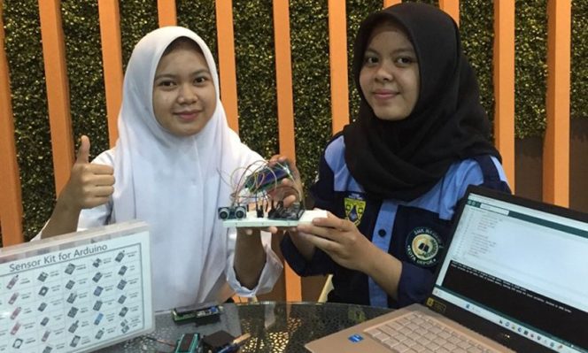 
					Pelajar Magang di MDU