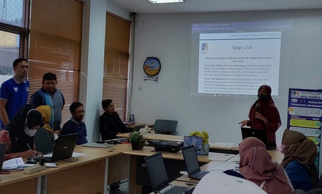 
					Pelatihan UI/UX