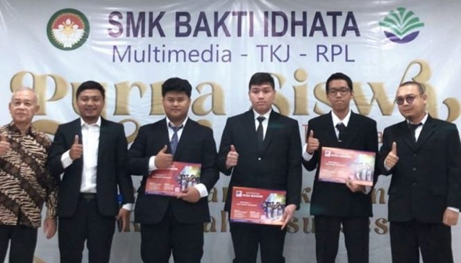 
					UNM Kampus Damai Beri Beasiswa