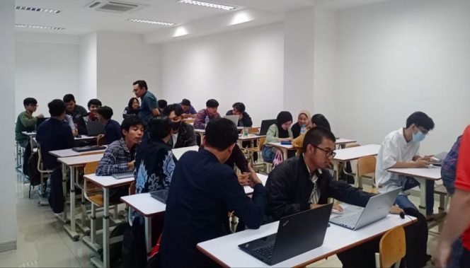 
					Kolaborasi NSC dan Kampus Digital Bisnis UNM