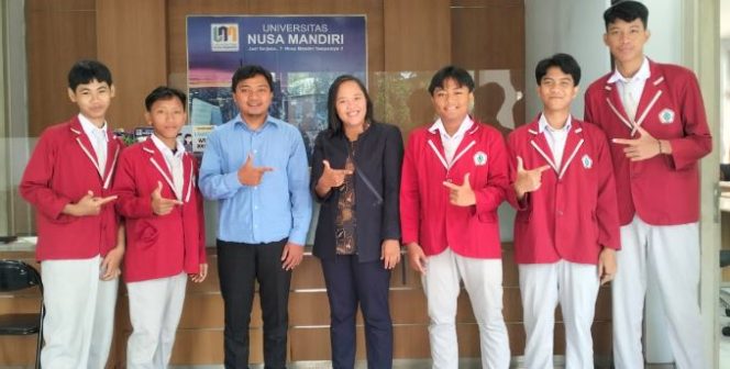 
					UNM Kampus Damai Jembatani Magang Siswa SMK
