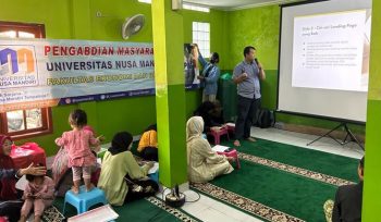 Pengabdian Masyarakat Dosen Prodi Bisnis Digital