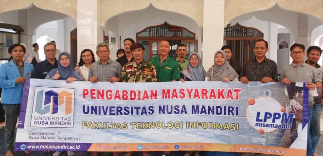 
					Pengabdian Masyarakat Dosen dan Mahasiswa UNM