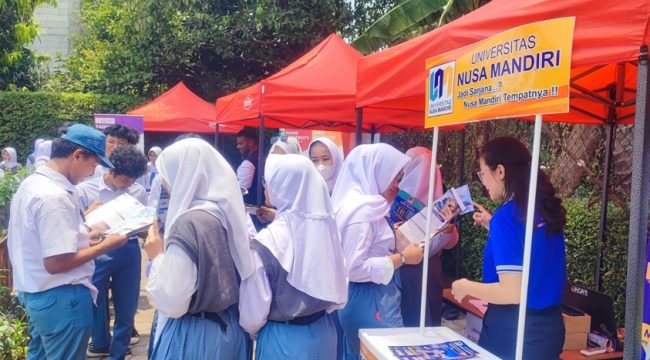 UNM Hadir di Edu Fair 2023