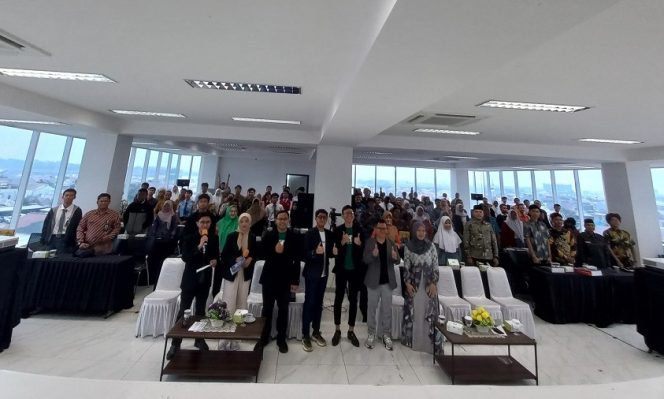 
					Seminar Digital Bisnis