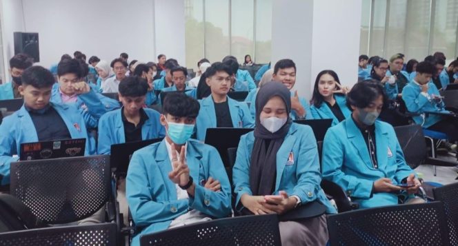 
					Workshop UI/UX Aplikasi Mobile