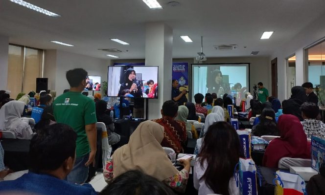 
					Antusisme Peserta Seminar Digital Bisnis UNM kampus Margonda, (Dok: Universitas Nusa Mandiri)