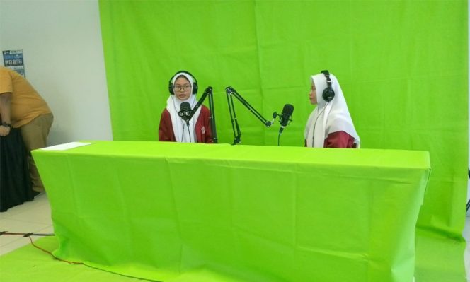 
					Keren, SMK Tri Sastra 1 Antusias Ikuti Event CreaBesT UNM