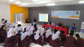 Seminar Kolaborasi UNM dan SMK Letris Indonesia 2