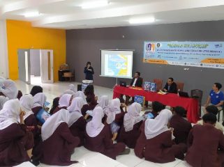 Seminar Kolaborasi UNM dan SMK Letris Indonesia 2