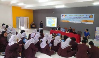 Seminar Kolaborasi UNM dan SMK Letris Indonesia 2