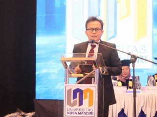 Foto: Kepala LLDIKTI Wilayah III: Meski Sudah Lulus Wisudawan Universitas Nusa Mandiri Harus Terus Belajar 