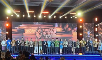 UNM Raih Penghargaan Bergengsi 