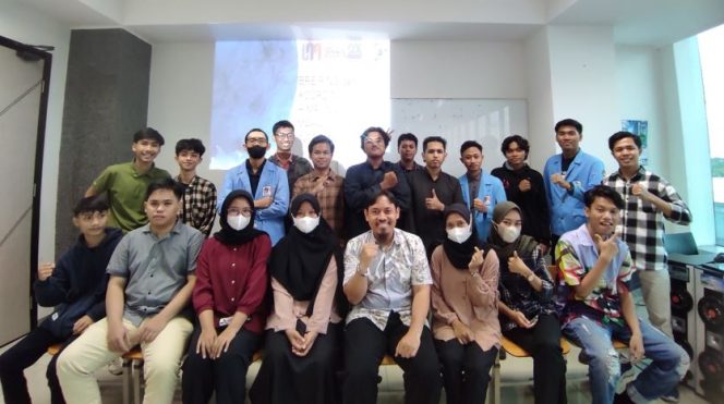 
					Prodi Informatika dan HMIF