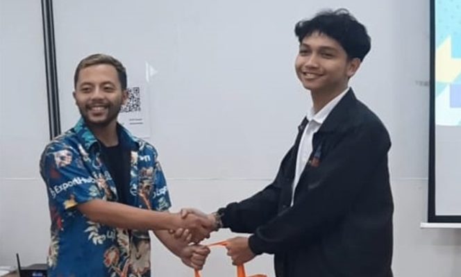 
					Mahasiswa Prodi Informatika Raih Penghargaan MSIB