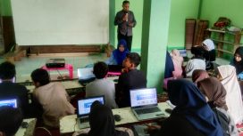 Dosen Universitas Nusa Mandiri Beri Pelatihan AI