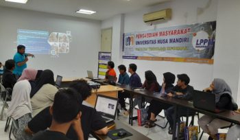 Pelatihan Penerapan Teknologi AI Gunakan Bing Microsoft dan Vidnoz AI Untuk Remaja Karang Taruna Ragunan