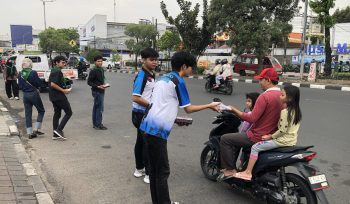 UKM Taekwondo Berbagi Takjil