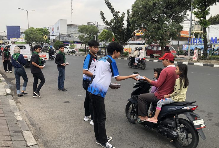 UKM Taekwondo Berbagi Takjil