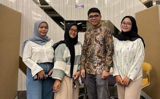 Kolaborasi dosen dan mahasiswa prodi Manajemen