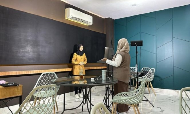 
					Pionir Inovasi Bidang Pendidikan