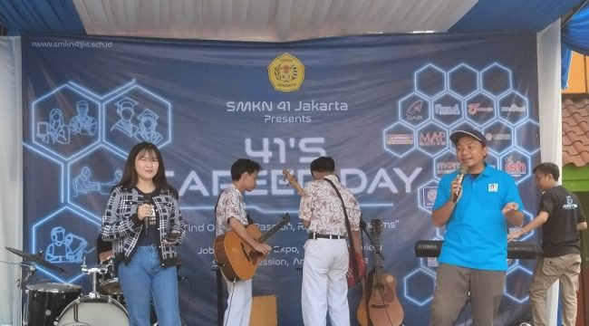 UNM Youth Choir Tampil Memukau