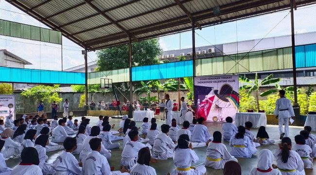 Ujian Kelulusan Naik Tingkat Olahraga Taekwondo