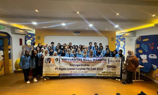 
					Kunjungan Edukatif ke Dunia Industri