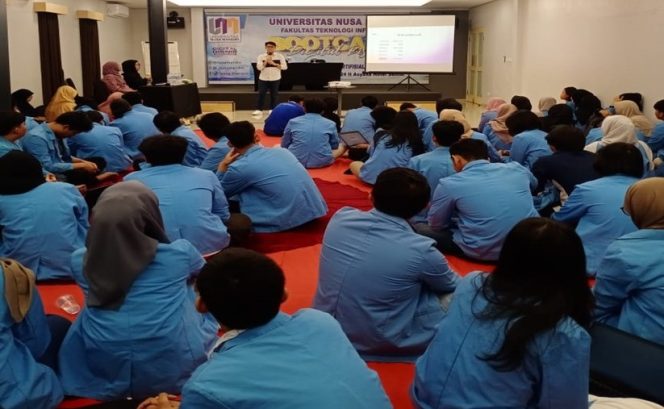 
					Digital Business Bootcamp