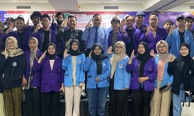 
					BEM Universitas Nusa Mandiri Hadiri Seminar Kebangsaan