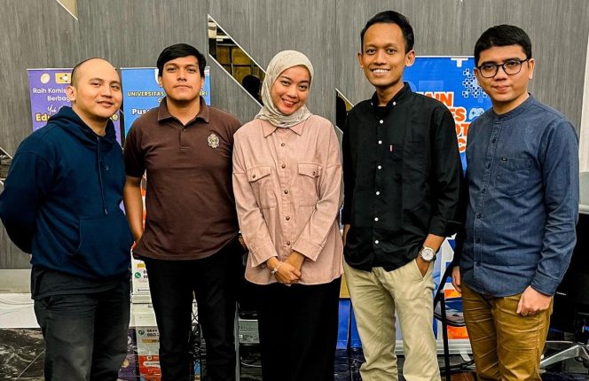 
					Kembangkan Riset Bersama