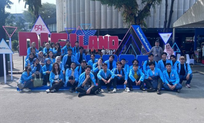 
					Organisasi Kemahasiswaan UNM Goes To Digiland 2024