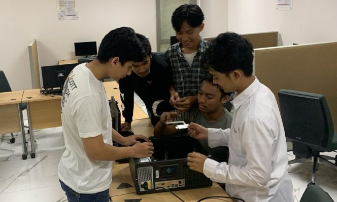 
					Beri Bekal Keterampilan dan Keahlian Bidang Teknologi Pada Generasi Muda