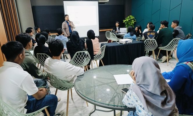 
					Kuliah di UNM Kampus Margonda