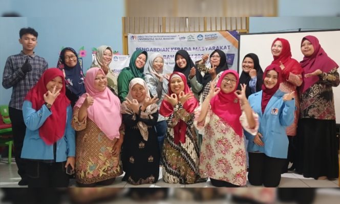 
					Aplikasi Pengelolaan Bank Sampah dan Laporan Keuangan
