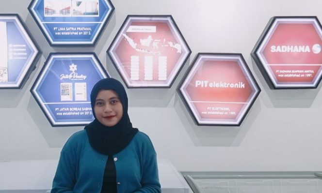 
					Mahasiswa Prodi Sains Data UNM Jadi Data Analyst Handal